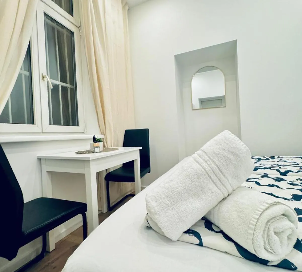 Convenient Stay 4Br Shared Apt For 11P, 10 Min To Atzgersdorf Vienna Apartment