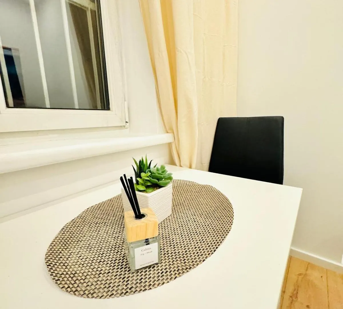 Apartment Convenient Stay 4Br Shared Apt For 11P, 10 Min To Atzgersdorf Vienna