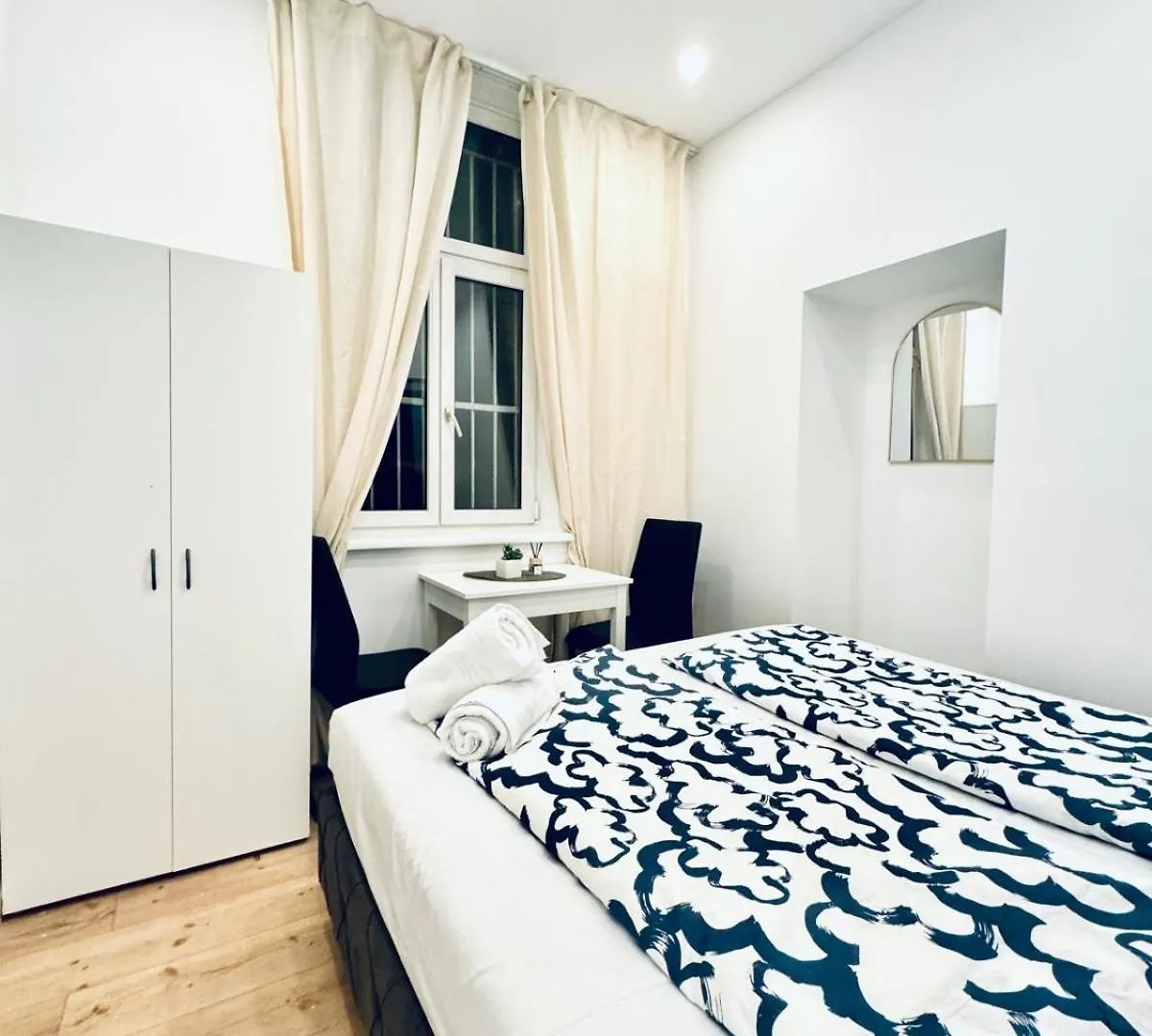 Convenient Stay 4Br Shared Apt For 11P, 10 Min To Atzgersdorf Vienna Apartment