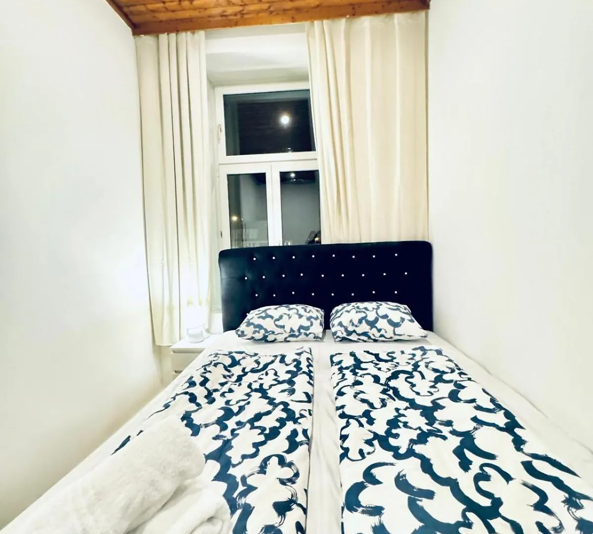 Convenient Stay 4Br Shared Apt For 11P, 10 Min To Atzgersdorf Vienna 0*,  Austria