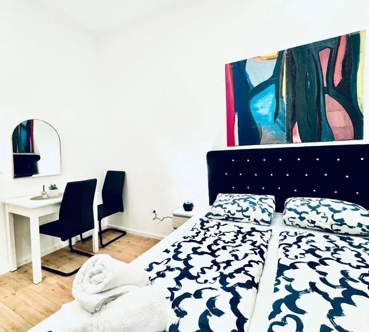 Convenient Stay 4Br Shared Apt For 11P, 10 Min To Atzgersdorf Vienna 0*,  Austria