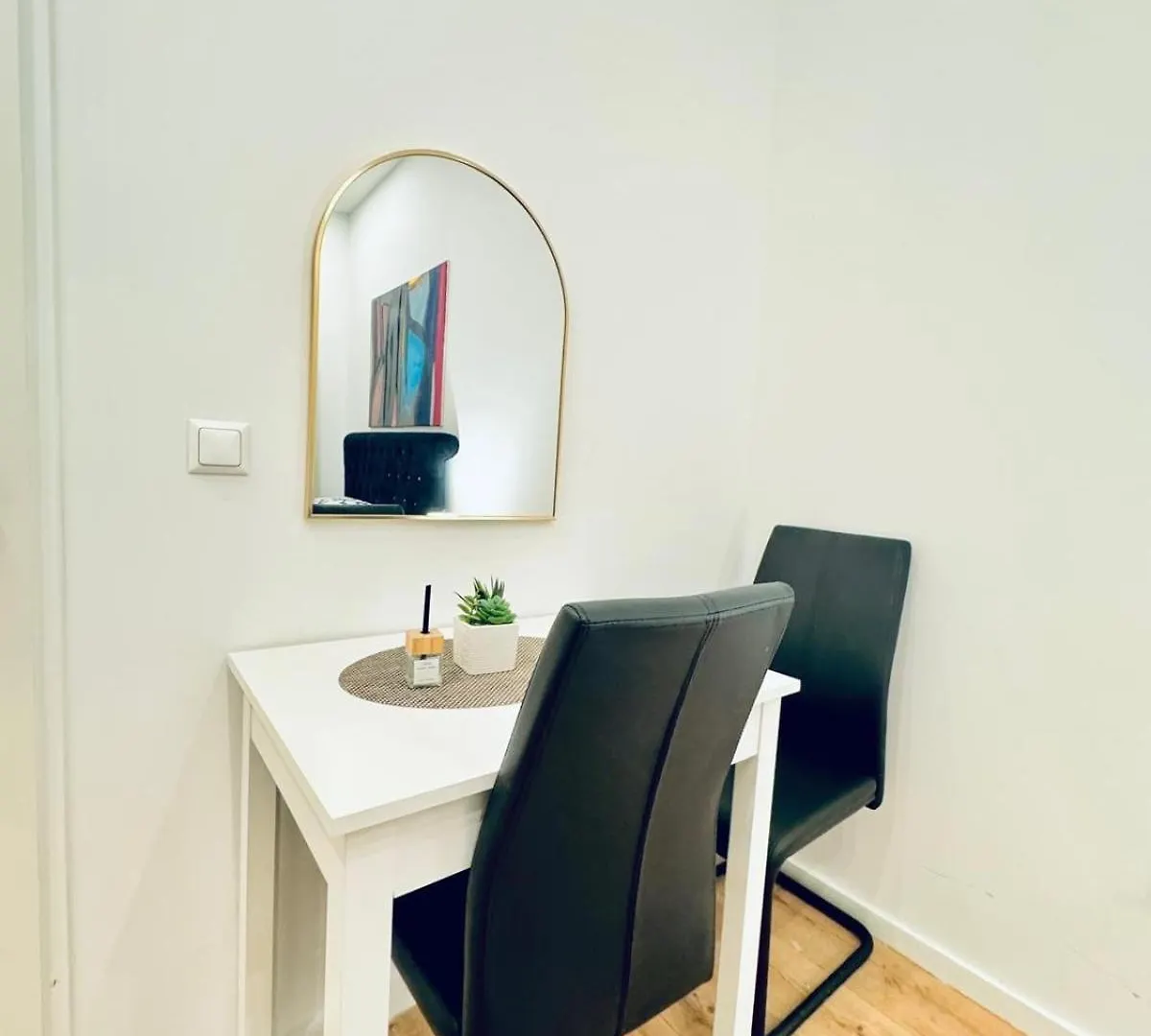Convenient Stay 4Br Shared Apt For 11P, 10 Min To Atzgersdorf Vienna 0*,