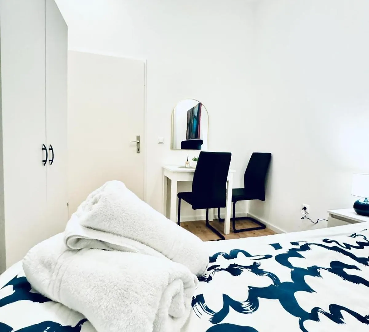 Convenient Stay 4Br Shared Apt For 11P, 10 Min To Atzgersdorf Vienna