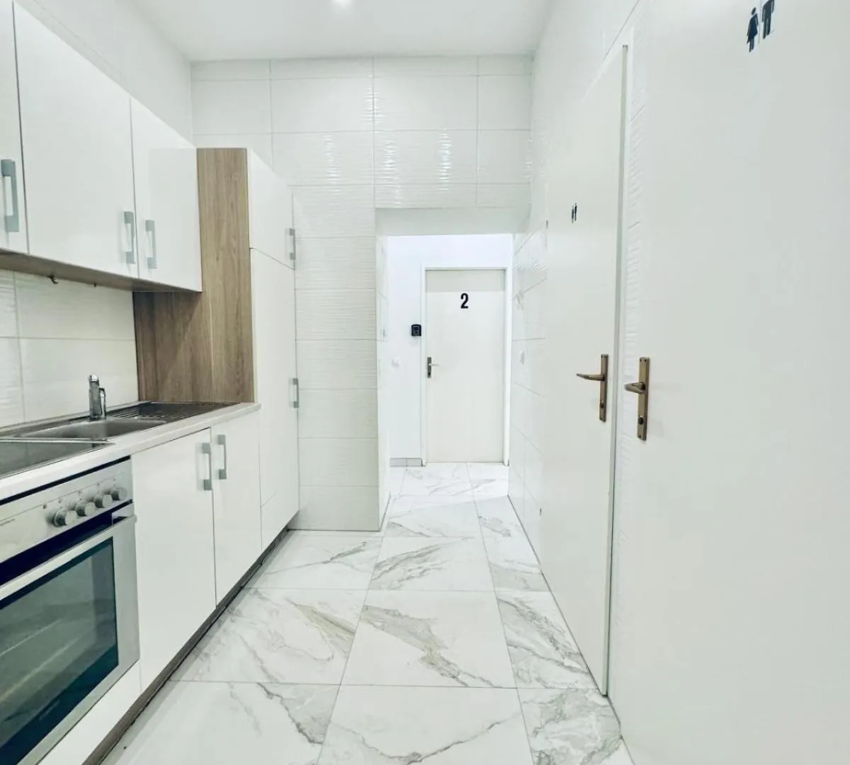 Convenient Stay 4Br Shared Apt For 11P, 10 Min To Atzgersdorf Vienna Apartment