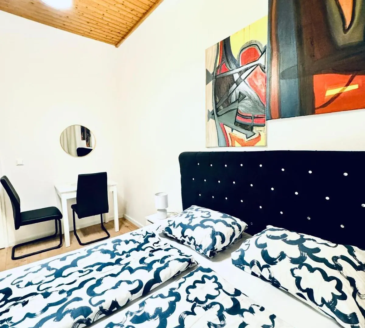 Apartment Convenient Stay 4Br Shared Apt For 11P, 10 Min To Atzgersdorf Vienna