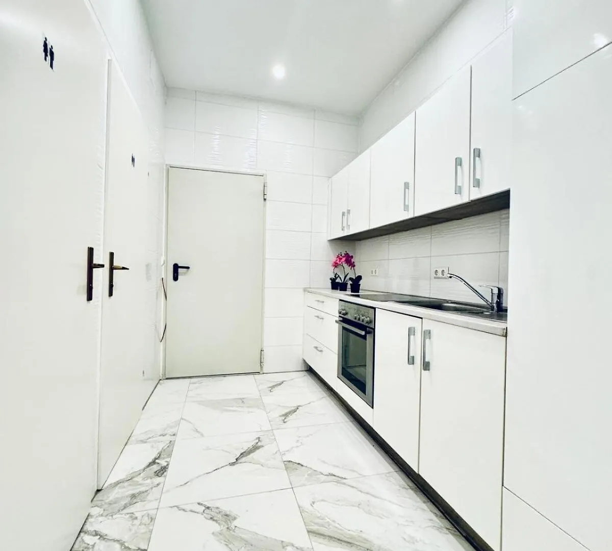 Convenient Stay 4Br Shared Apt For 11P, 10 Min To Atzgersdorf Vienna 0*,